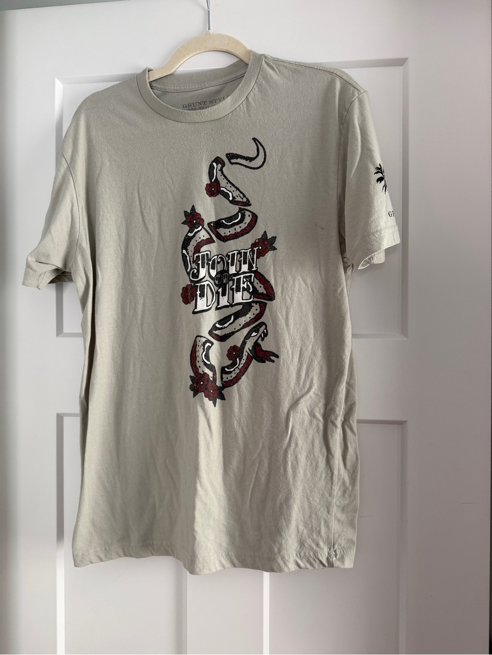 Grunt Style Club Member Men’s Graphic T-Shirt-Size L